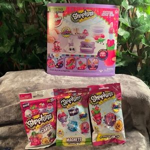Shopkins Poppit, Collector Cards, Magnets and Pin Pack Collection